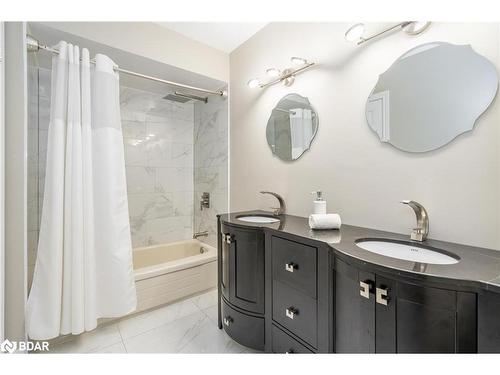 7 Nordic Trail, Oro-Medonte, ON - Indoor Photo Showing Bathroom