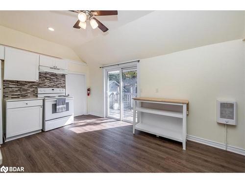 218 West Street N, Orillia, ON - Indoor Photo Showing Kitchen