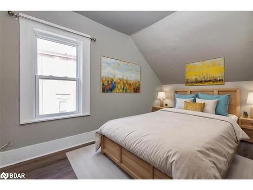 218 West Street N, Orillia, ON - Indoor Photo Showing Bedroom