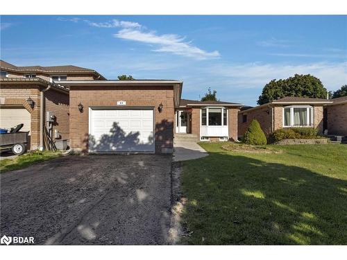 24 Mcveigh Drive, Barrie, ON 