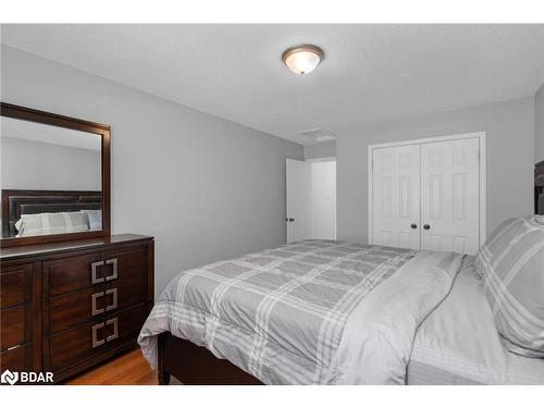 24 Mcveigh Drive, Barrie, ON - Indoor Photo Showing Bedroom