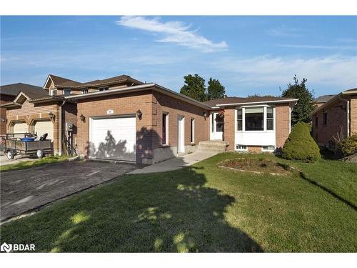 24 Mcveigh Drive, Barrie, ON - Outdoor