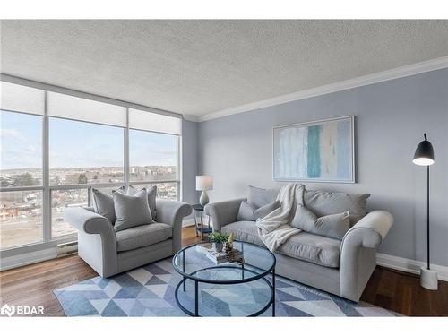 808-65 Ellen Street, Barrie, ON - Indoor Photo Showing Living Room