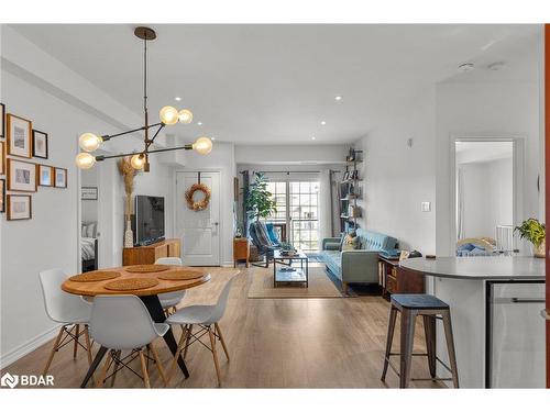 205-5 Greenwich Street, Barrie, ON - Indoor Photo Showing Dining Room