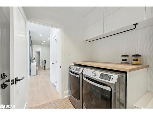 46 David Willson Trail, Sharon, ON - Indoor Photo Showing Laundry Room