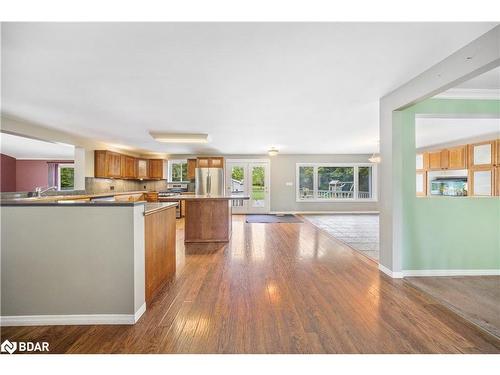 58 Unity Side Road, Caledonia, ON - Indoor Photo Showing Kitchen