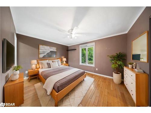 58 Unity Side Road, Caledonia, ON - Indoor Photo Showing Bedroom