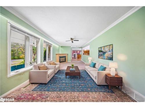 58 Unity Side Road, Caledonia, ON - Indoor Photo Showing Living Room