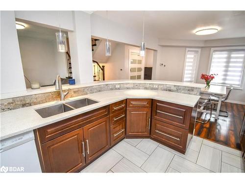 30 Aikens Crescent, Barrie, ON - Indoor Photo Showing Kitchen With Double Sink