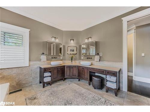 36 Lilac Lane, Midhurst, ON - Indoor Photo Showing Bathroom