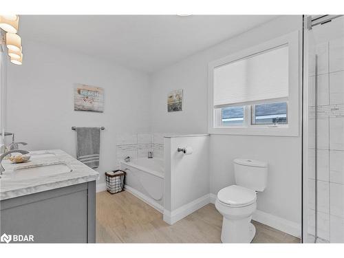 38 Fatima Court, Wasaga Beach, ON - Indoor Photo Showing Bathroom