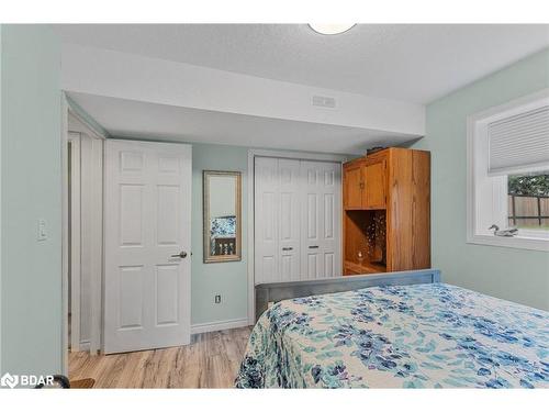 38 Fatima Court, Wasaga Beach, ON - Indoor Photo Showing Bedroom