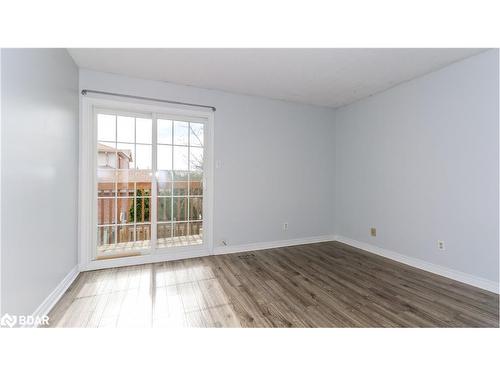 Upper-48 Porritt Street, Barrie, ON - Indoor Photo Showing Bathroom