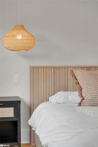 254 Cook Street, Barrie, ON - Indoor Photo Showing Bedroom