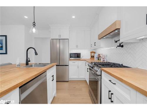 254 Cook Street, Barrie, ON - Indoor Photo Showing Kitchen With Stainless Steel Kitchen With Upgraded Kitchen