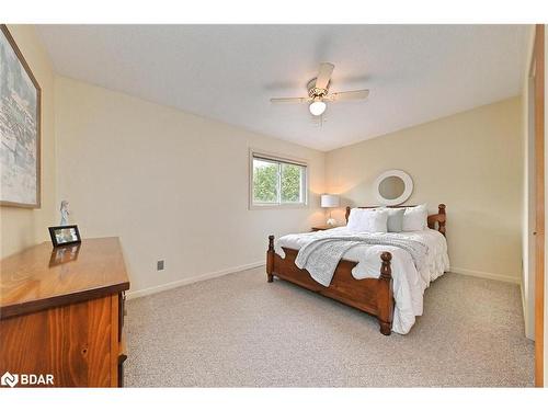 19 Chapel Street, Georgetown, ON - Indoor Photo Showing Bedroom