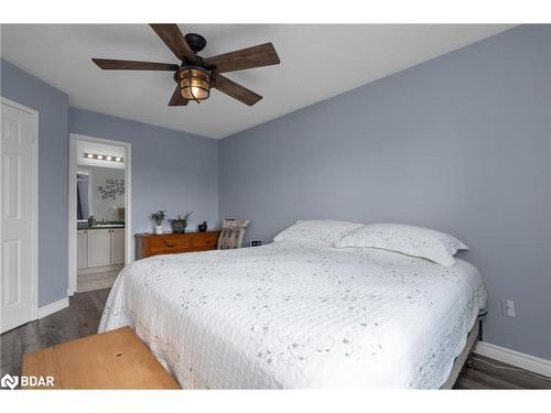 109 Copeman Crescent, Barrie, ON - Indoor Photo Showing Bedroom