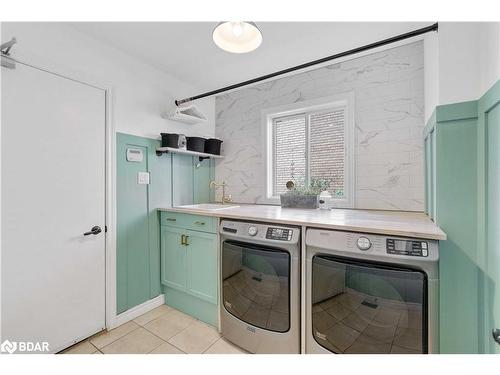 52 Mayfair Drive, Barrie, ON - Indoor Photo Showing Laundry Room