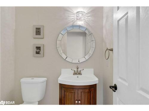 52 Mayfair Drive, Barrie, ON - Indoor Photo Showing Bathroom