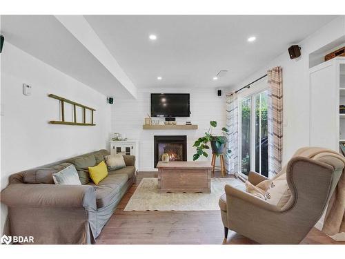 52 Mayfair Drive, Barrie, ON - Indoor Photo Showing Living Room With Fireplace