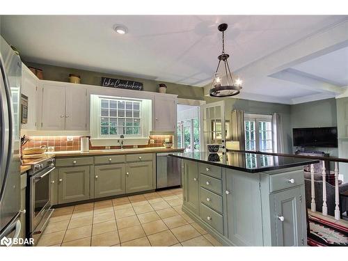 181 Peter Street N, Orillia, ON - Indoor Photo Showing Kitchen With Stainless Steel Kitchen With Upgraded Kitchen