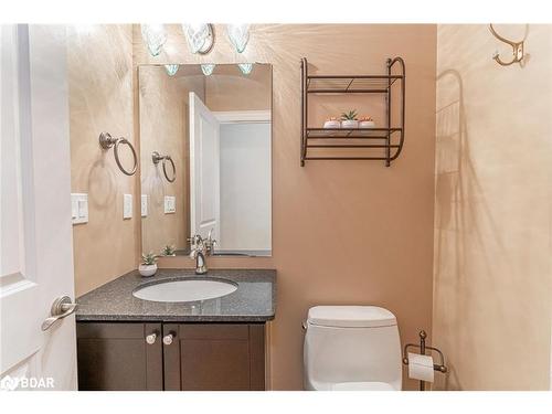 604-80 Orchard Point Road, Orillia, ON - Indoor Photo Showing Bathroom