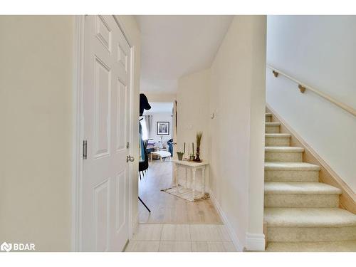 260 Daffodil Court Court, Gravenhurst, ON - Indoor Photo Showing Other Room