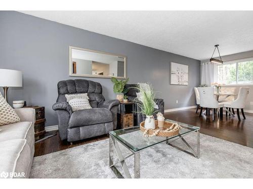 15 Bristow Court, Barrie, ON - Indoor Photo Showing Living Room