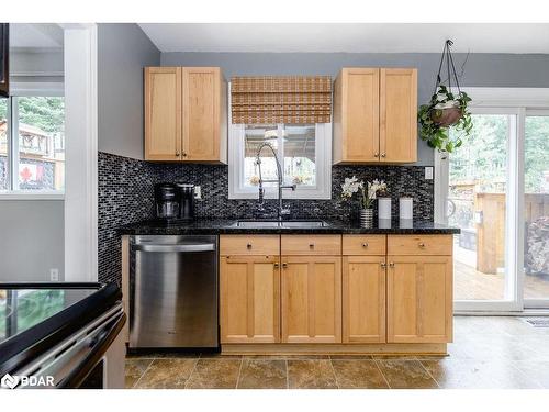 15 Bristow Court, Barrie, ON - Indoor Photo Showing Kitchen With Double Sink