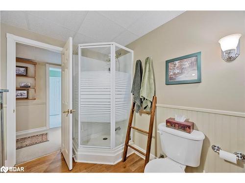 22 Huntington Drive, Barrie, ON - Indoor Photo Showing Bathroom