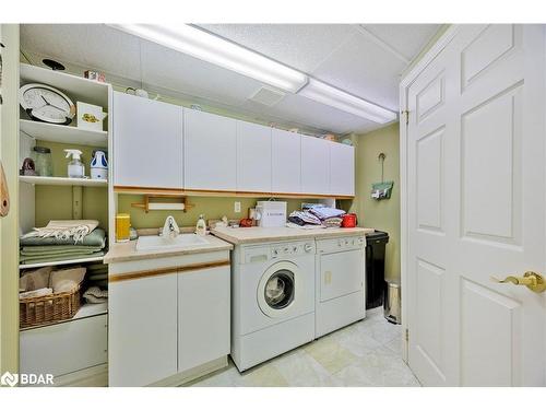 22 Huntington Drive, Barrie, ON - Indoor Photo Showing Laundry Room