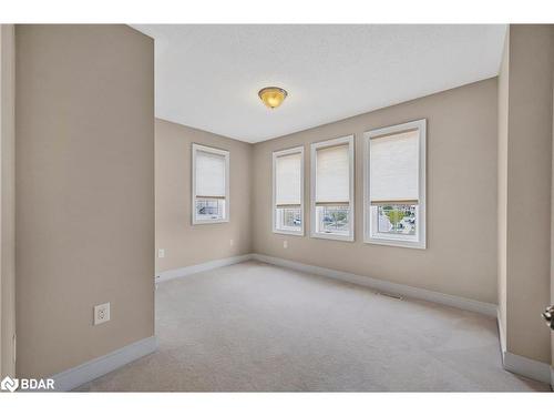 76 Forsyth Crescent Crescent, Barrie, ON - Indoor Photo Showing Other Room