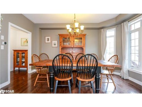 5 Regina Road, Barrie, ON - Indoor Photo Showing Dining Room