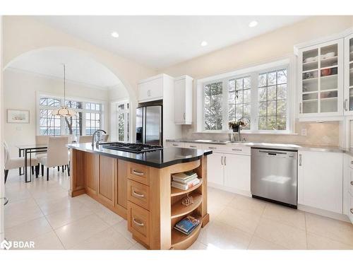 75 Indian Trail Trail, Collingwood, ON - Indoor Photo Showing Kitchen With Upgraded Kitchen