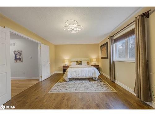 23 Pepin Court, Barrie, ON - Indoor Photo Showing Bedroom