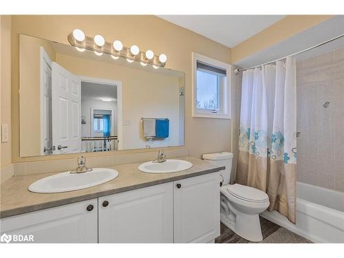 23 Pepin Court, Barrie, ON - Indoor Photo Showing Bathroom