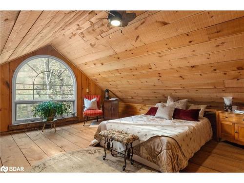 3686 Agnew Road, Severn, ON - Indoor Photo Showing Bedroom