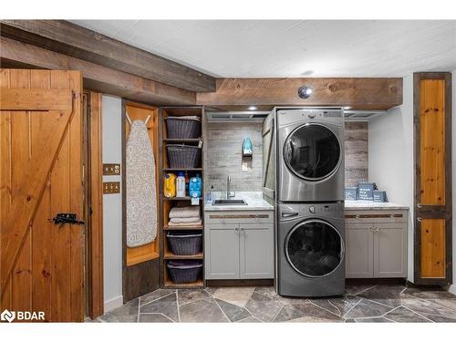 3686 Agnew Road, Severn, ON - Indoor Photo Showing Laundry Room