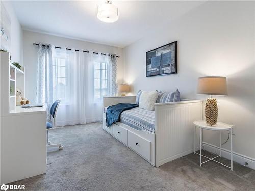 223 Thompson Road, Caledonia, ON - Indoor Photo Showing Bedroom