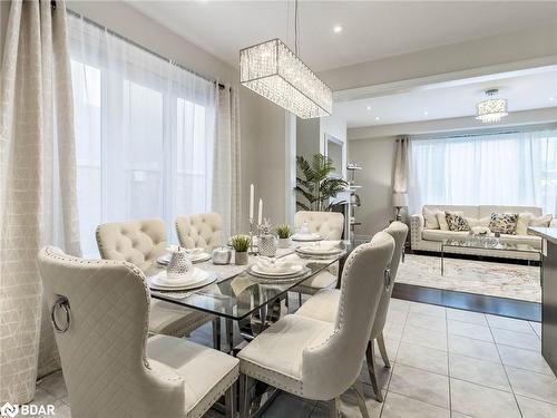 223 Thompson Road, Caledonia, ON - Indoor Photo Showing Dining Room