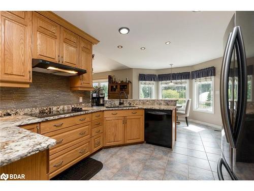 102554 Road 49 Road, West Grey, ON - Indoor Photo Showing Kitchen