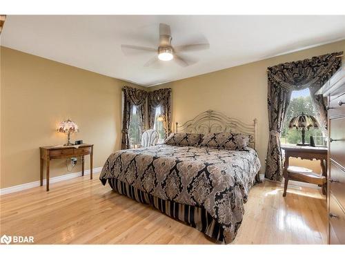 102554 Road 49 Road, West Grey, ON - Indoor Photo Showing Bedroom