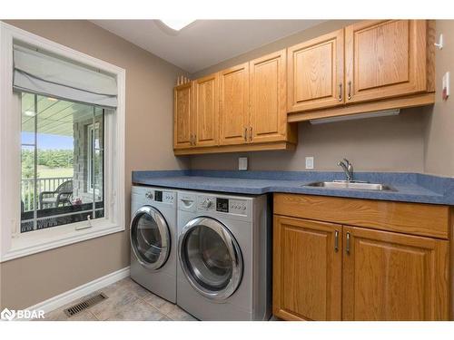 102554 Road 49 Road, West Grey, ON - Indoor Photo Showing Laundry Room