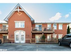 701-4140 Foxwood Drive  Burlington, ON L7M 4R4