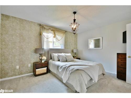 165 Cheltenham Road, Barrie, ON - Indoor Photo Showing Bedroom