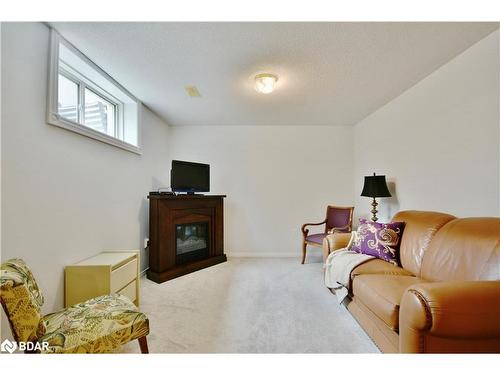 165 Cheltenham Road, Barrie, ON - Indoor Photo Showing Other Room