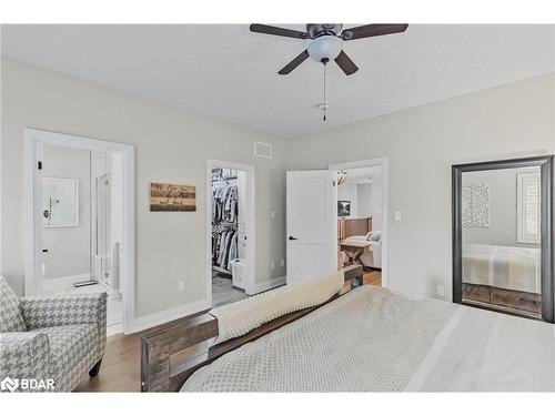 170 Summerset Drive Drive, Barrie, ON - Indoor Photo Showing Bedroom