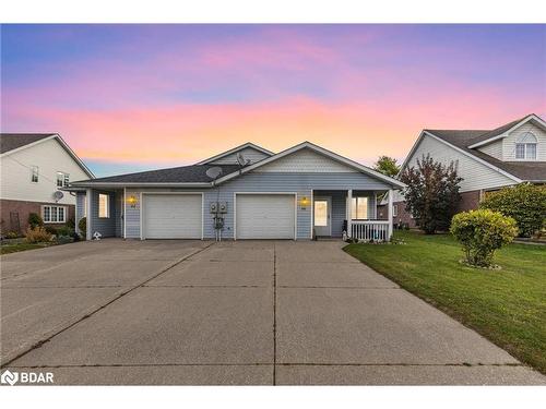 66 Raglan Street, Collingwood, ON - Outdoor With Facade