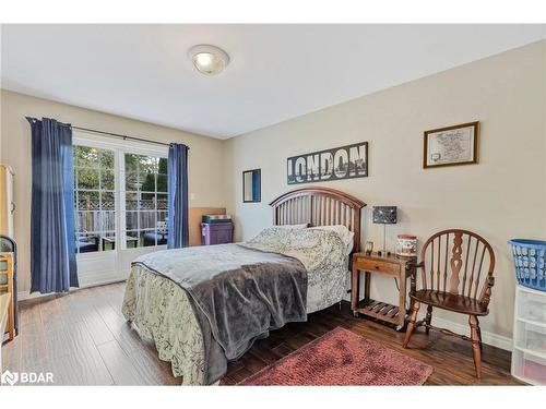 66 Raglan Street, Collingwood, ON - Indoor Photo Showing Bedroom