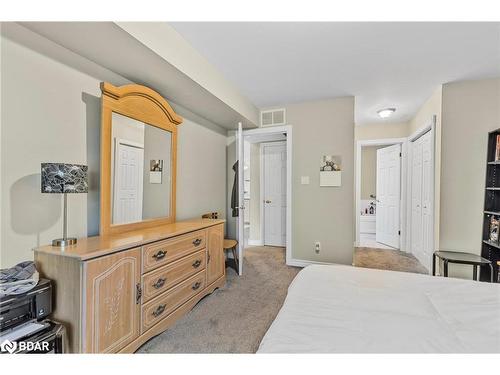 66 Raglan Street, Collingwood, ON - Indoor Photo Showing Bedroom